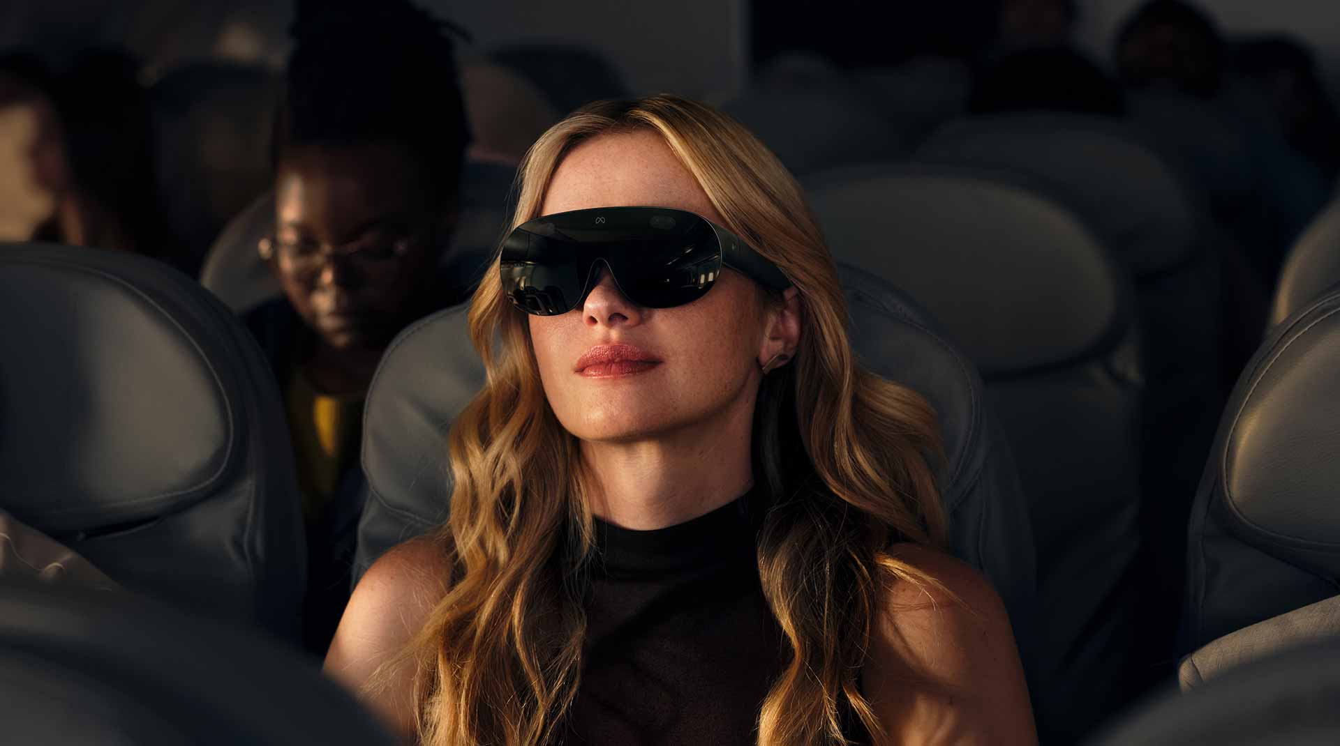 Meta VR Glasses แว่น VR น้ำหนักเบา 100 กรัมที่กำลังแทนที่เฮดเซ็ตเทอะทะ