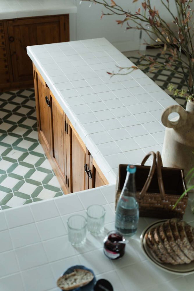 ตกแต่งพื้นที่เล็กให้อบอุ่น: เทรนด์ Tiny Comfort Design