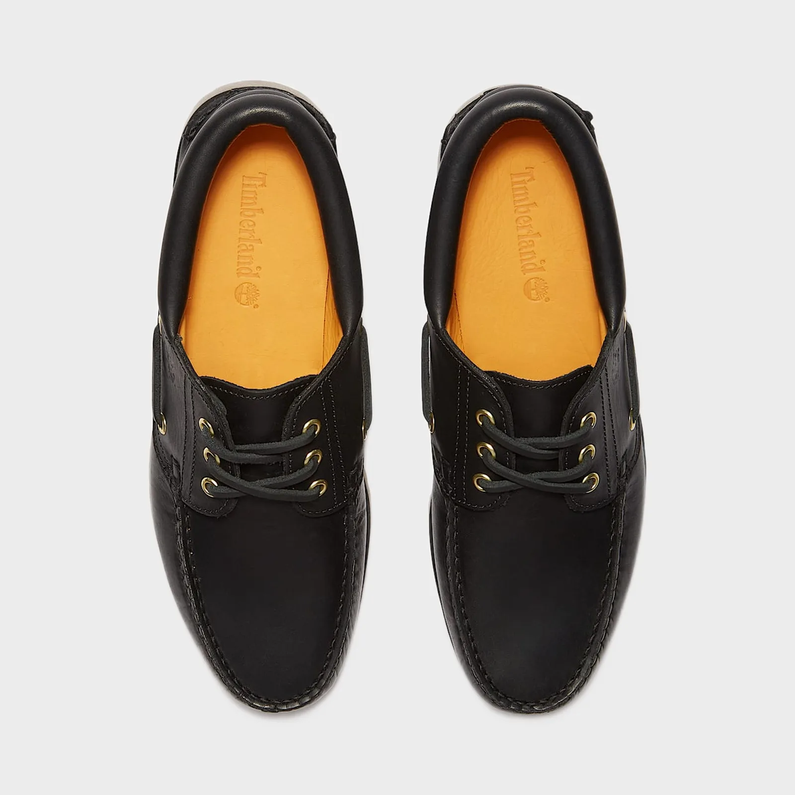 รองเท้า Slip-On และรองเท้าคลาสสิก ลดแรง 30–50% น่าซื้อแค่ไหน