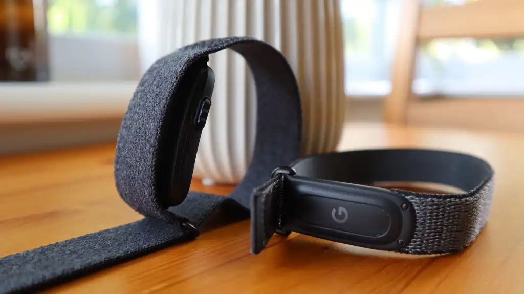 วิเคราะห์ Apple fitness tracker แบบไร้หน้าจอ คู่แข่งใหม่ในตลาด smart band