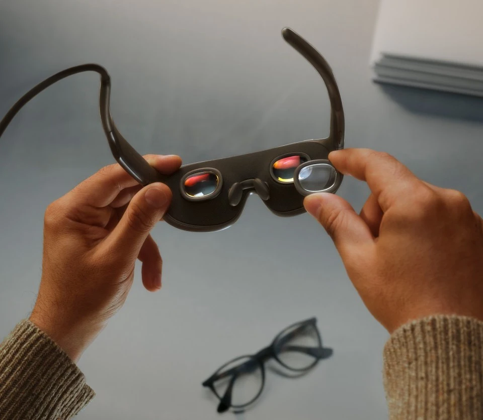Meta VR Glasses แว่น VR เบาเปลี่ยนโลกทำงานและความบันเทิง ท้าชน Vision Pro