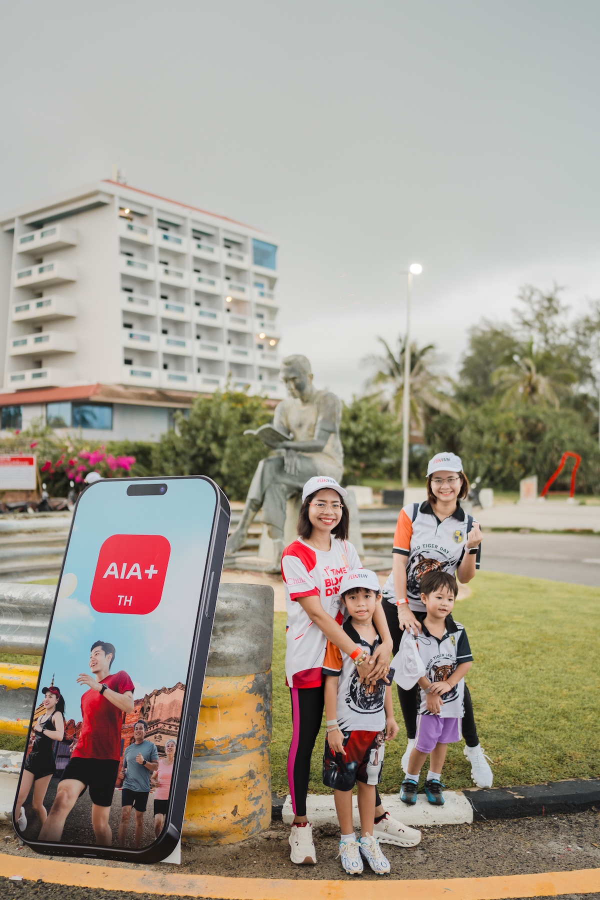 AIA+ Fun Run ปิดแคมเปญวิ่ง 4 ภูมิภาค จุดไฟสุขภาพจากหาดสมิหลา