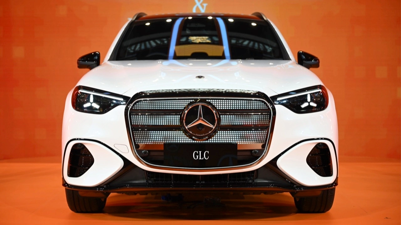 เมอร์เซเดส-เบนซ์ GLC ไฟฟ้า SUV พรีเมียมกับระยะวิ่ง 616 กิโลเมตร