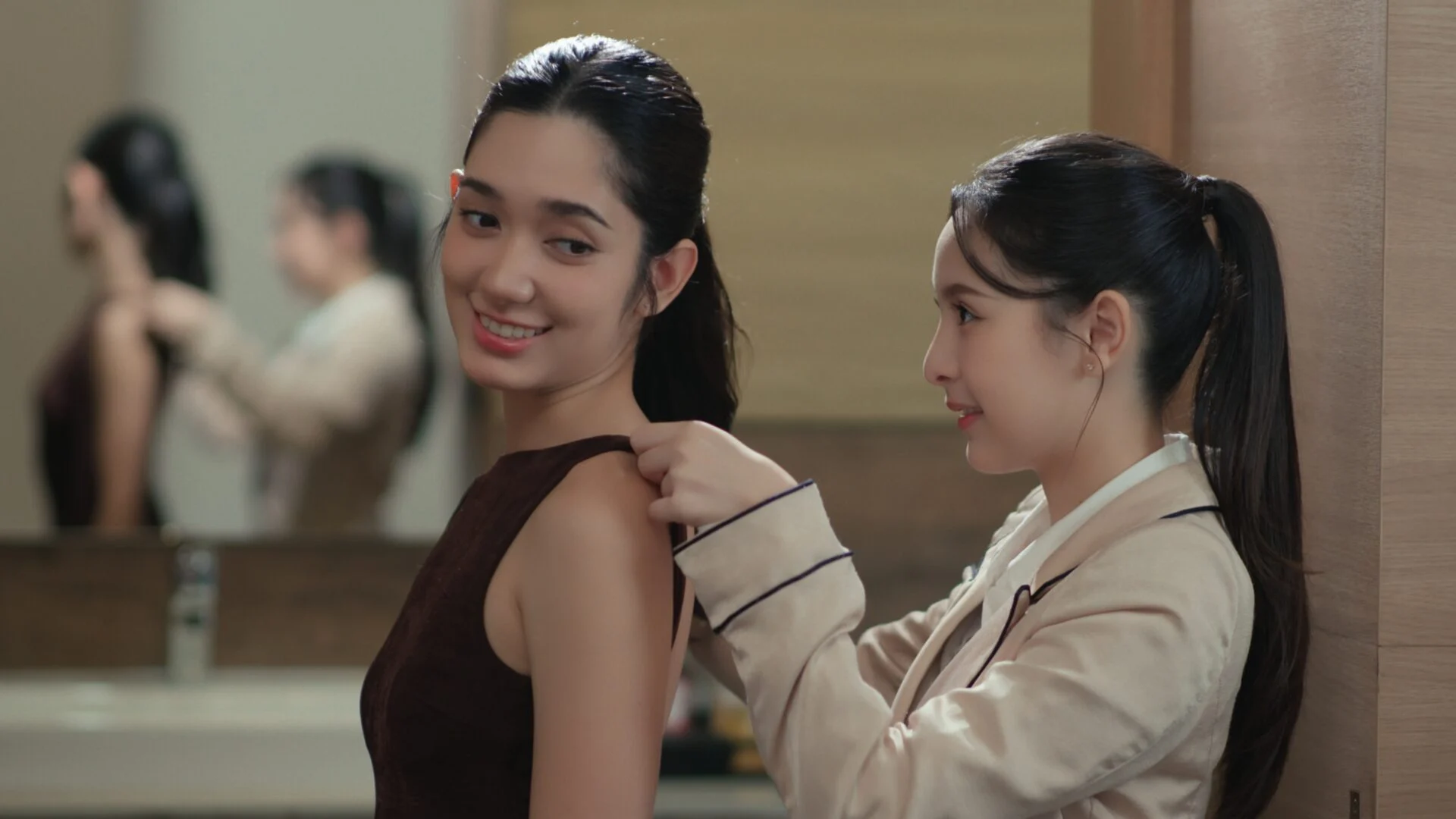 ซีรีส์ BL ตอนใหม่ระอุ ช็อตฟินและดราม่านาทีต่อนาทีที่พาเทรนด์สะเทือน