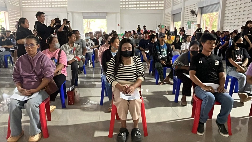 เซรามิกไทยเผชิญวิกฤต โรงงานปิด คนงานติดกับดักสัญญาทาส