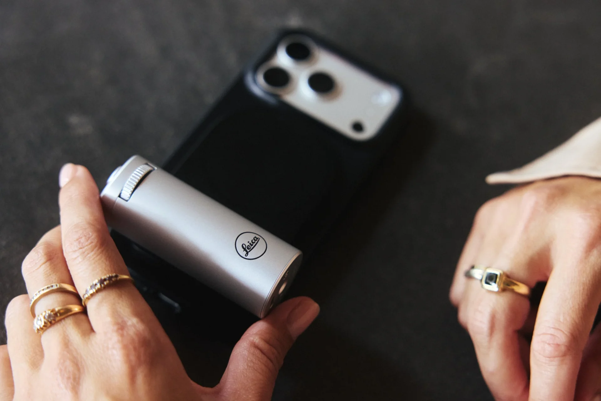 Leica LUX 2.0 ยกระดับการถ่ายภาพ iPhone สำหรับสายจริงจัง