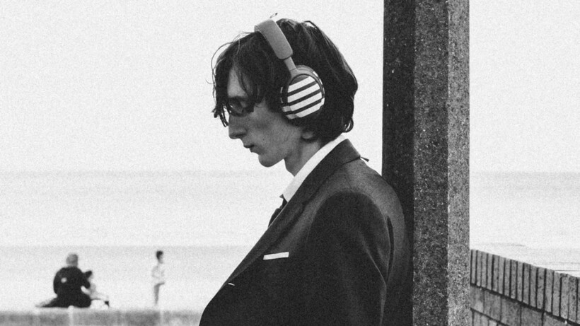 Bose QuietComfort Ultra x Thom Browne เมื่อหูฟังตัดเสียงพรีเมียมกลายเป็นแฟชั่นหรูสำหรับคนเดินทาง