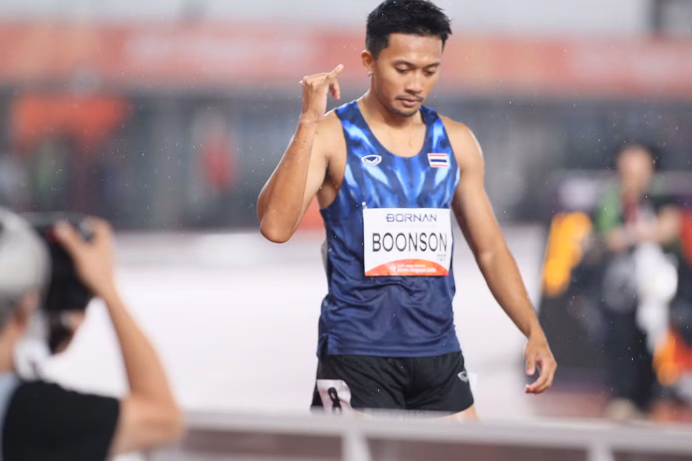 สปรินเตอร์หนุ่มคว้าเหรียญทองและทำลายสถิติเอเชีย 2 ระยะในวันเดียว