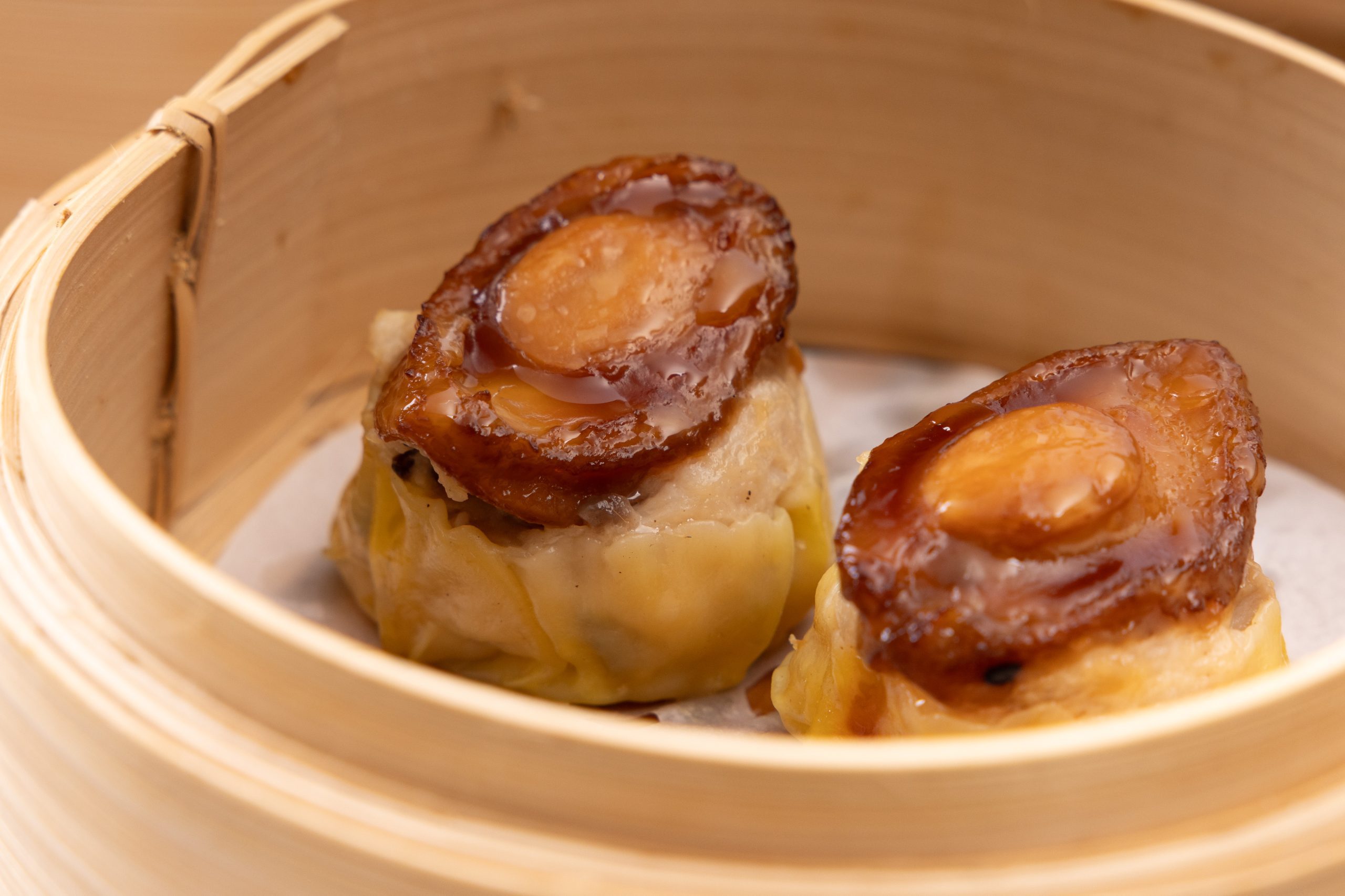 เชฟชั้นนำนำเสนอศิลปะการจัดจานสุดประณีต เมื่อรสชาติกลายเป็นประสบการณ์ทางสายตา
