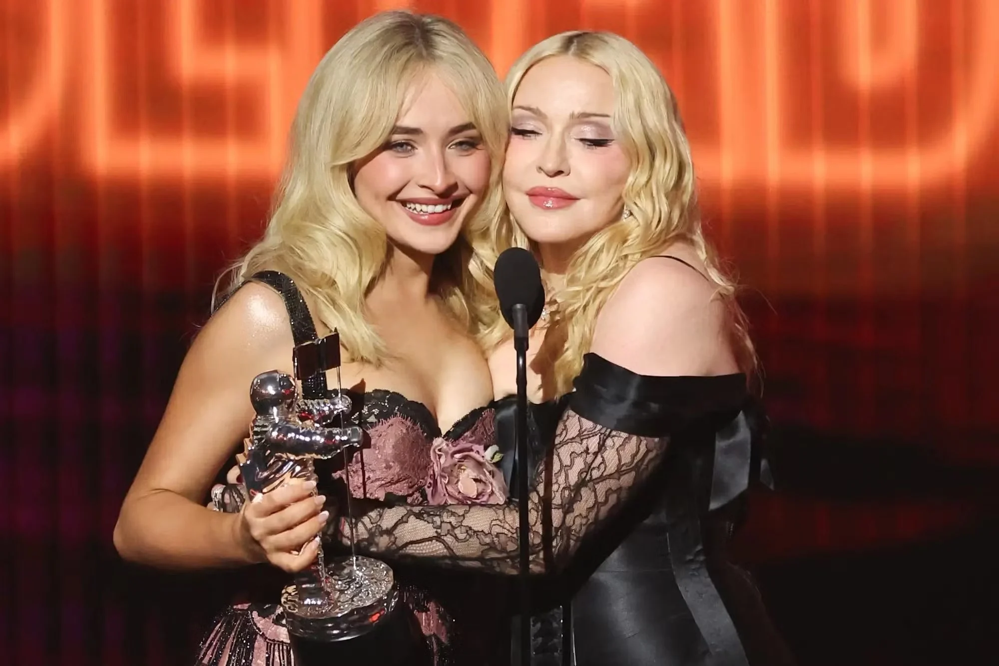Madonna และ Taylor Swift ผงาดบนเวที MTV VMAs ค่ำคืนแห่งสถิติและการคัมแบ็ก