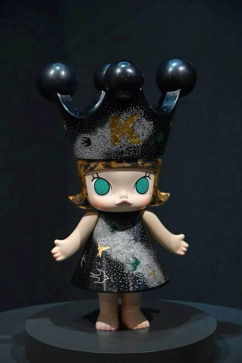 MOLLY ฉลอง 20 ปี นิทรรศการศิลปะเก็บสะสมเชื่อมโลกอาร์ตทอยกับงานคราฟต์