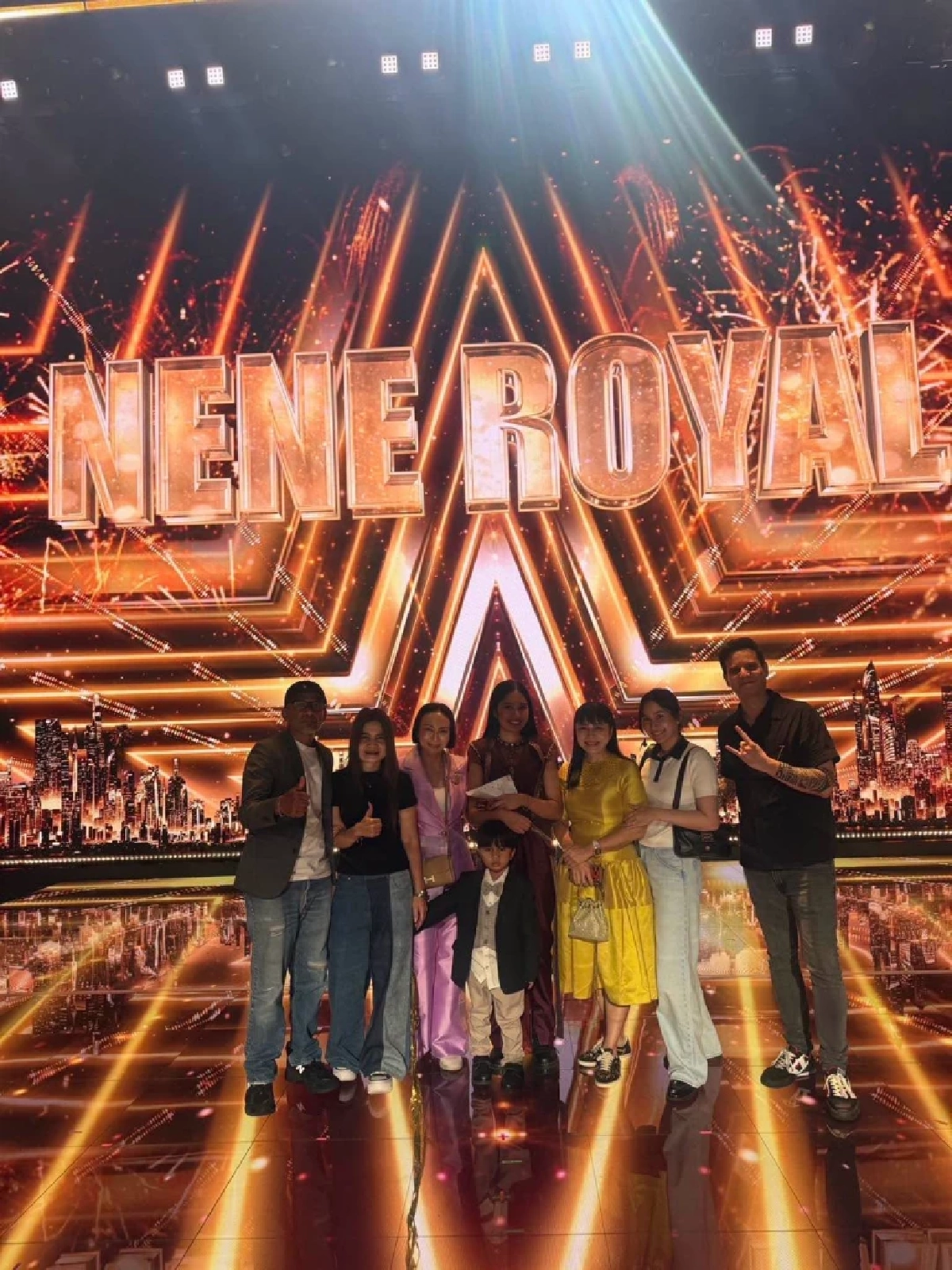 จากเด็กภูเก็ตสู่แชมป์เวทีโลก เส้นทางร็อกสตาร์ของเนเน่ รอยัล