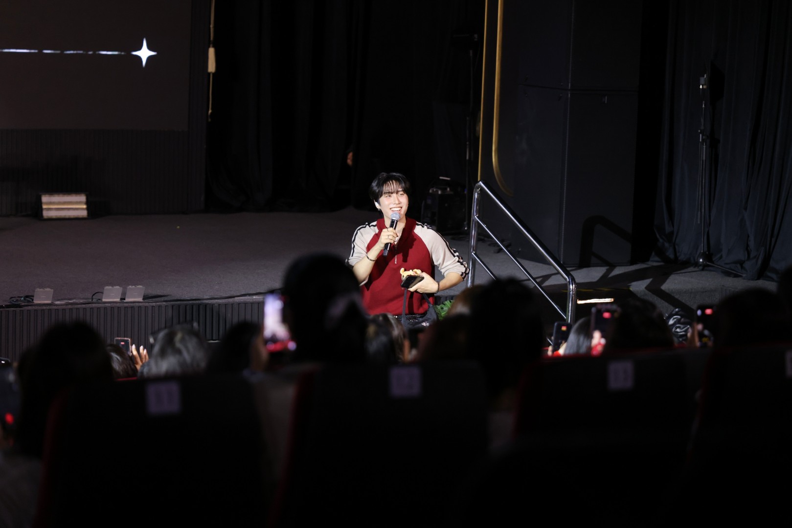 บอยกรุ๊ปจุดพลุอีโมชัน ระเบิดความมันบนเวทีเอเชียทัวร์