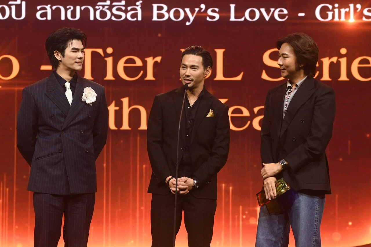 นักแสดงและซีรีส์แรงไม่ตก สรุปผลใหญ่เวที FEED x KHAOSOD AWARDS
