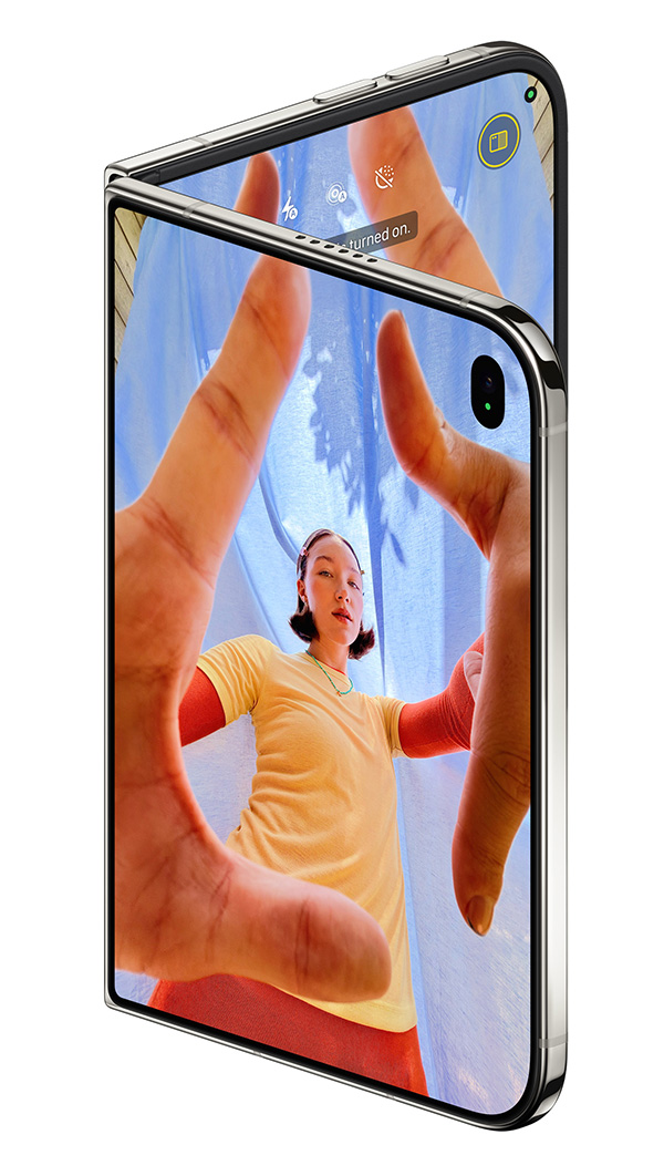 iPhone Duo vs iPhone 18 Pro Max จอใหญ่ ฟีเจอร์จัดเต็ม เลือกอะไรดี
