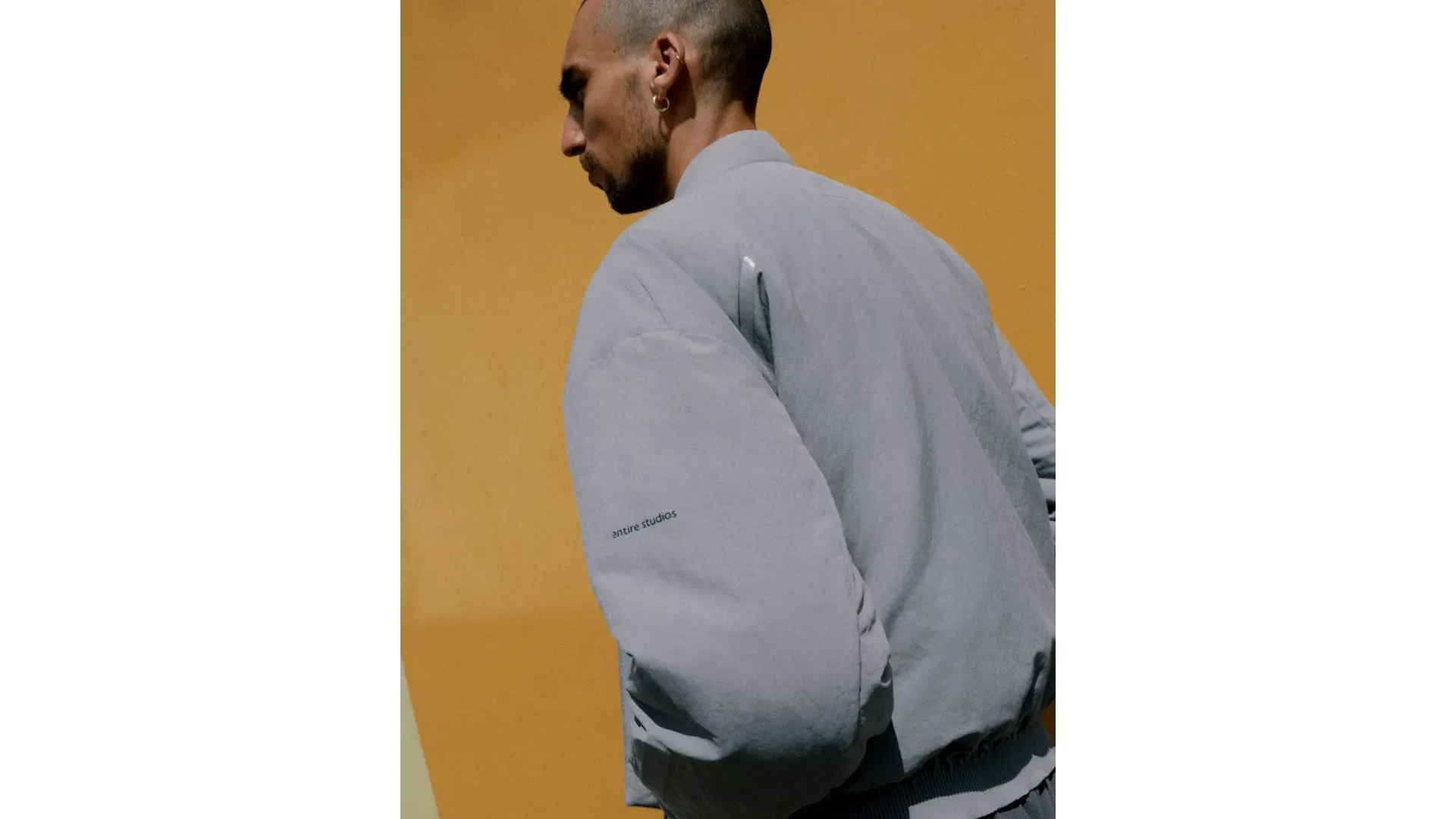 adidas ปรับโฉมแฟชั่นฤดูใบไม้ร่วงด้วยการจับมือดีไซเนอร์และเทเลอริ่งมินิมัล