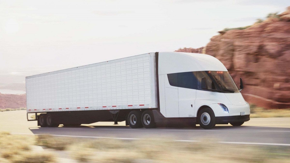 Tesla Semi เดินสายผลิตเต็มกำลังจากโรงงานเนวาดา เขย่าวงการรถบรรทุก