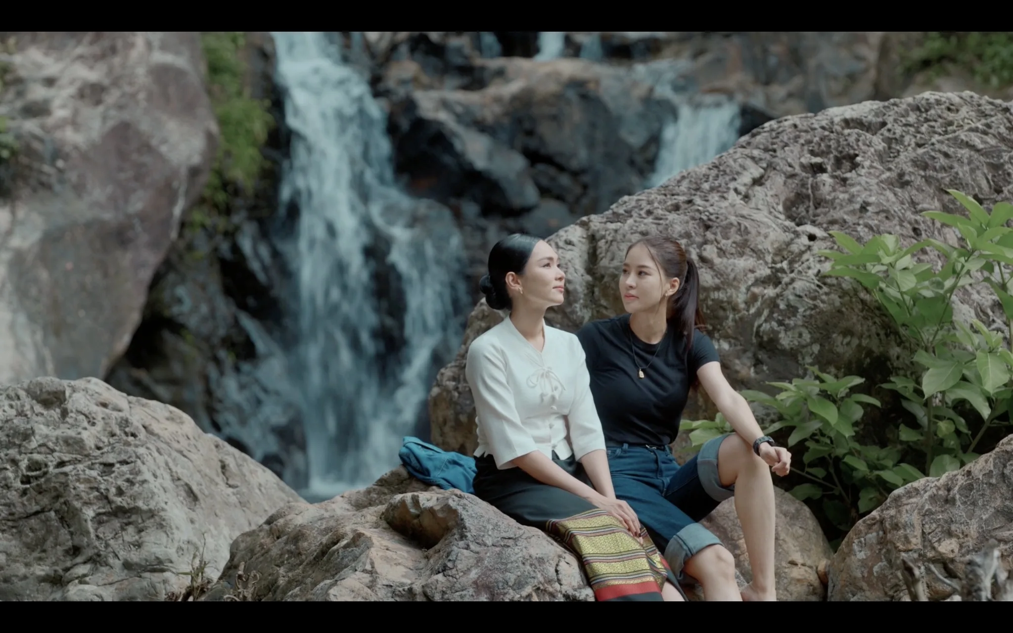 ข่มขลัง ตอนที่ 4 ทะยานขึ้นอันดับหนึ่ง เพราะเคมีรักคู่หลักกำลังพุ่ง