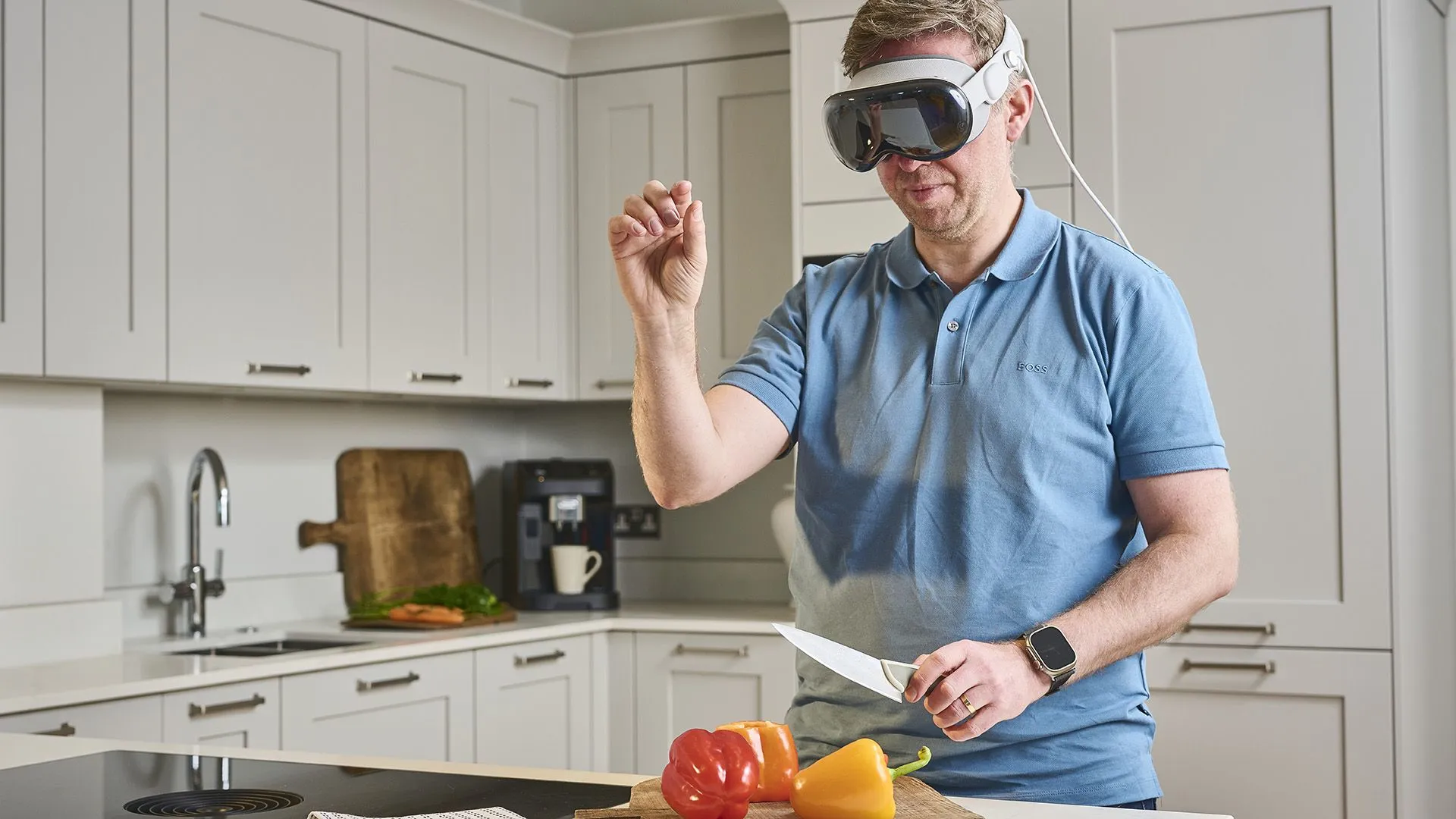 Apple Vision Pro รุ่นใหม่ กับ 4 ดีไซน์ที่บอกอนาคต VR ของ Apple