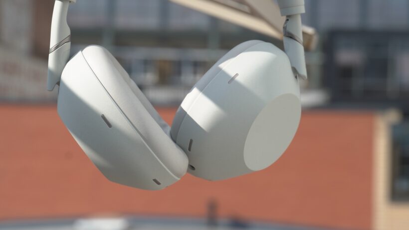 Technics EAH-A1000 vs Sony WH-1000XM6 ศึกหูฟังไร้สาย Premium เน้นเสียง vs ตัดเสียง
