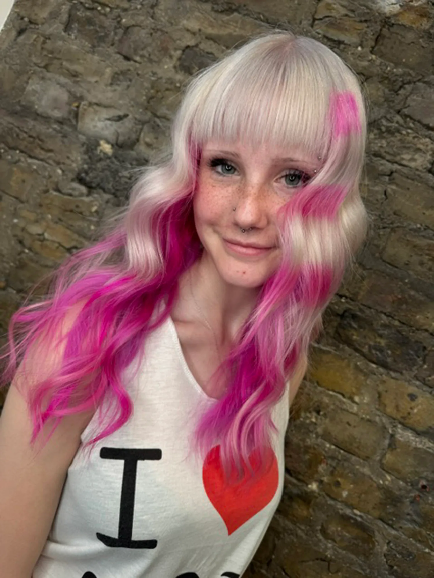How to Recreate Adéla’s Signature Hot Pink Hair แบบฉบับซาลอน
