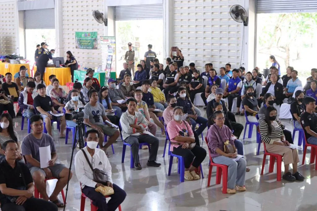โรงงานเซรามิกปิด นครพนมสั่นคลอนเมื่อสัญญาทาสแฝงในกระดาษจ้างงาน