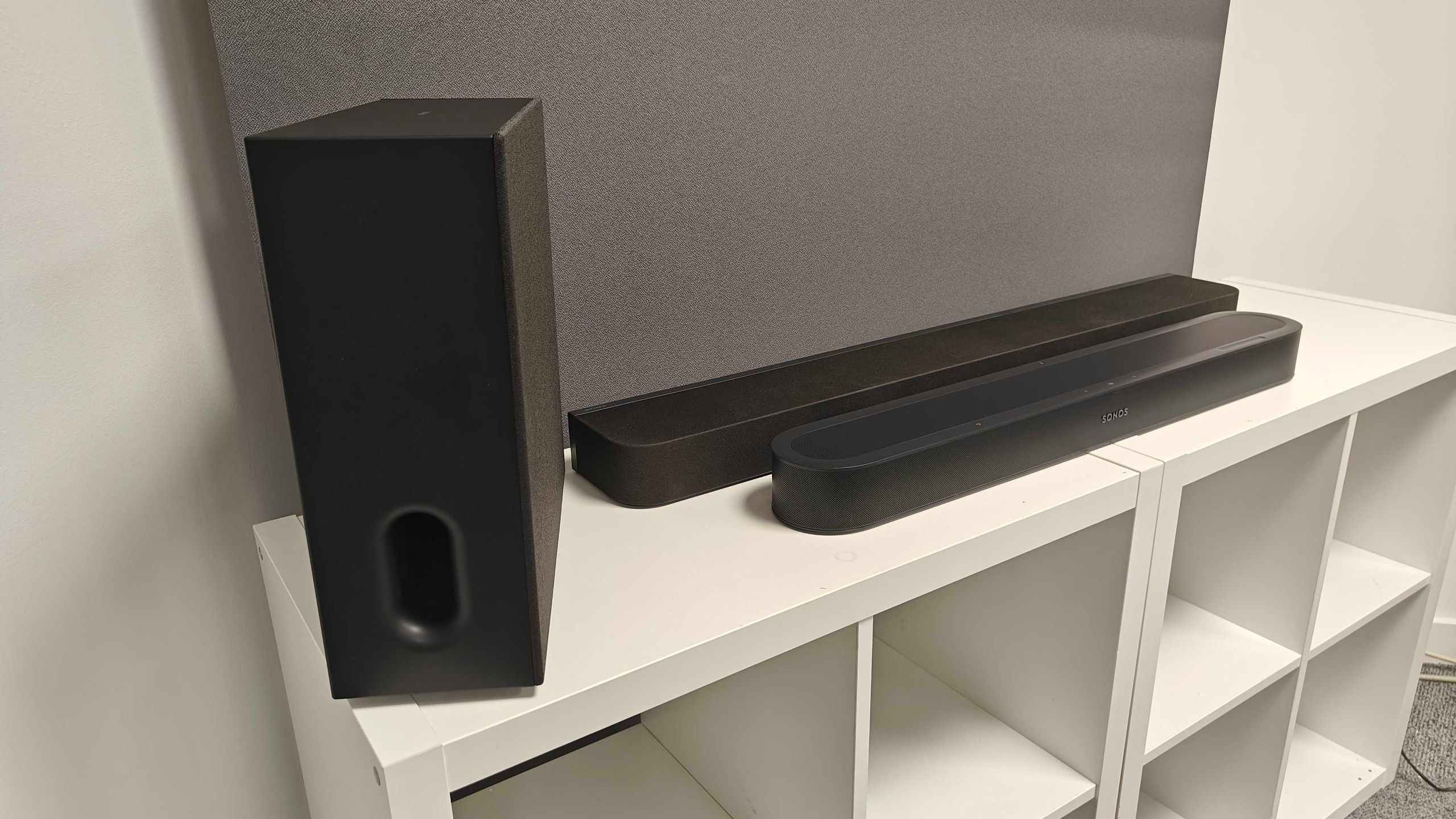 เลือก soundbar หรือชุดลำโพงโฮมเธียเตอร์ แบบไหนตอบโจทย์ภาพยนตร์และดนตรี