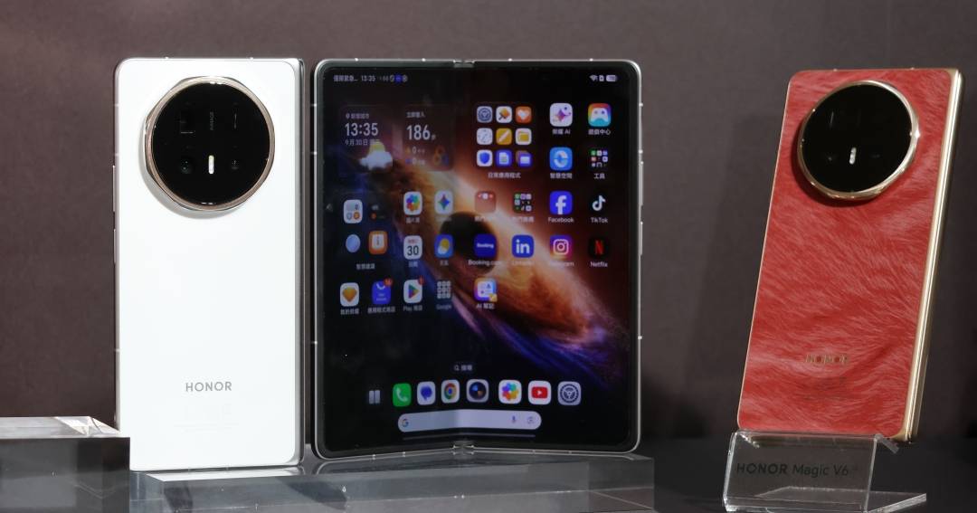 ศึกโทรศัพท์พับได้เดือด vivo X Fold 6 ปะทะ Honor Magic V6 และ Galaxy Z Fold 6