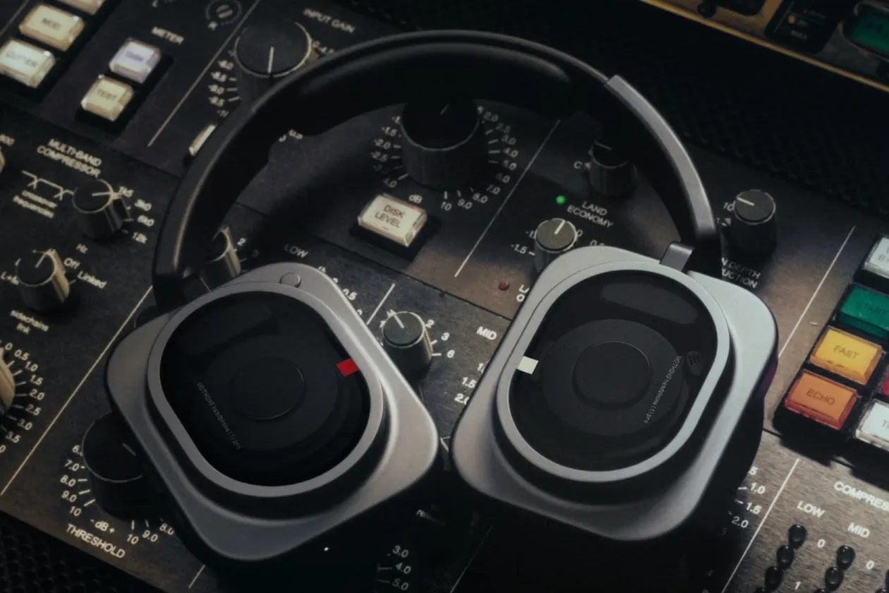 รีวิว Nothing Headphone (1) Pro หูฟังครอบหูพรีเมียมที่กล้าชนรุ่นเรือธง