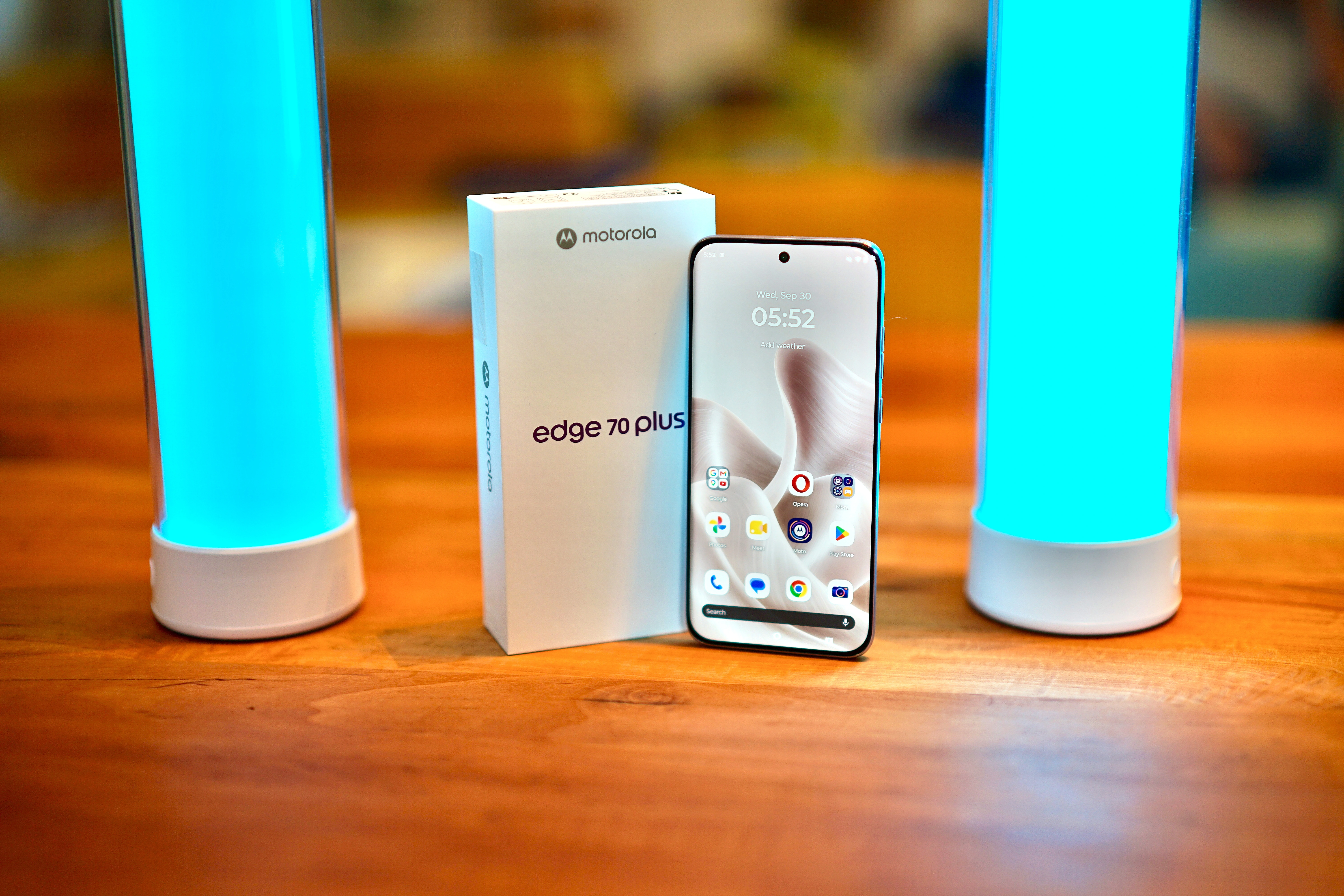 Motorola Edge 70 Plus มือถือแบตเตอรี่ยาวนานที่แลกมาด้วยสเปกระดับกลาง