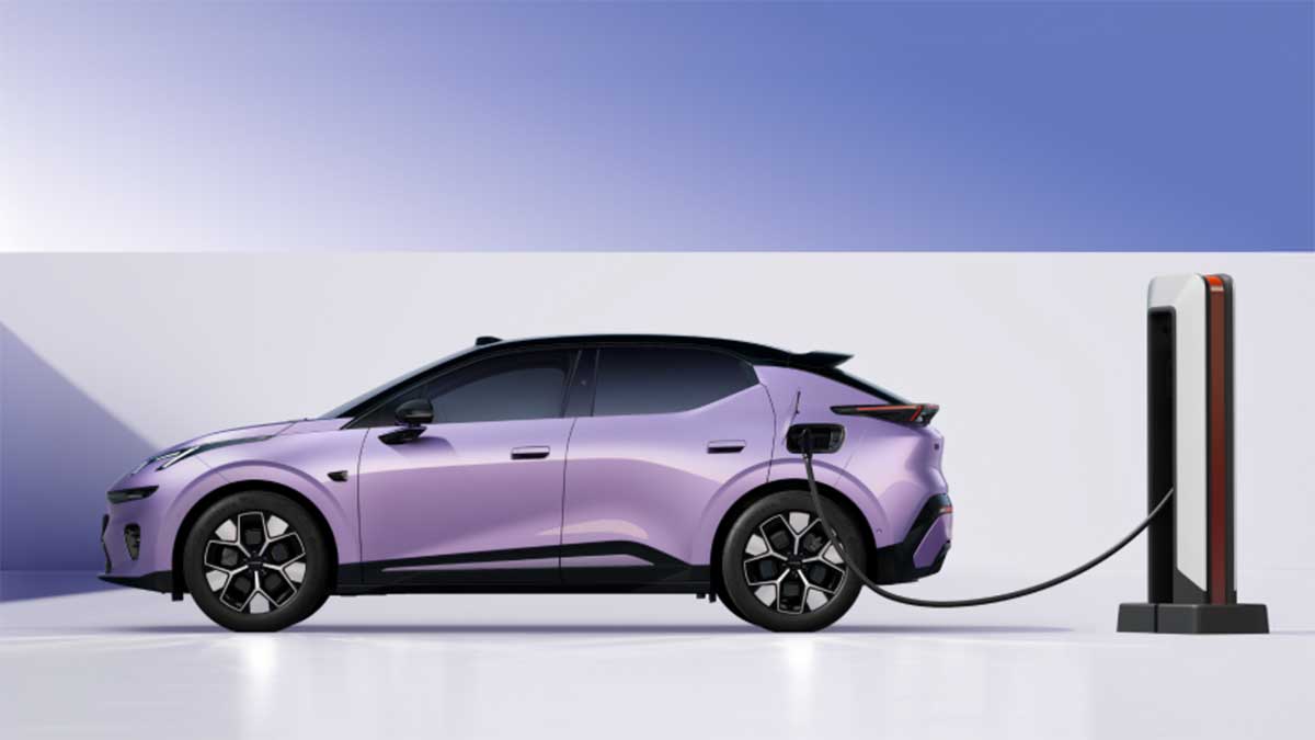 ราคาถูกแต่เทคโนโลยีล้ำหน้า Lynk & Co 20 EV เขย่าตลาดรถไฟฟ้า