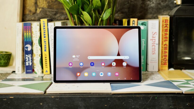 Galaxy Tab S12 Ultra vs Tab S10 Plus เลือกเครื่องไหนดีสำหรับงานมืออาชีพ