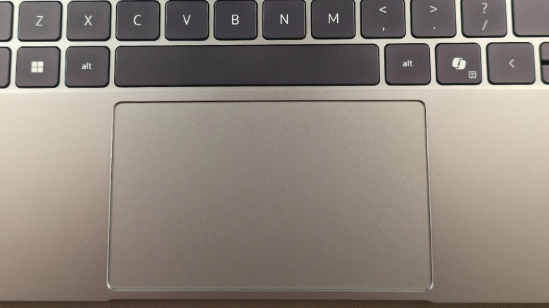 Dell XPS 13 vs MacBook Neo เลือกแล็ปท็อปพรีเมียมราคาถูกแบบไหนดี