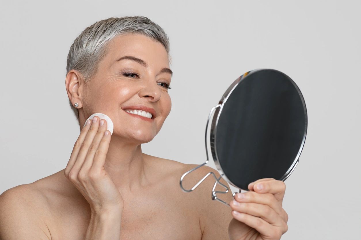 วิธีใช้ Retinol อย่างปลอดภัยตามคำแนะนำแพทย์ผิวหนัง