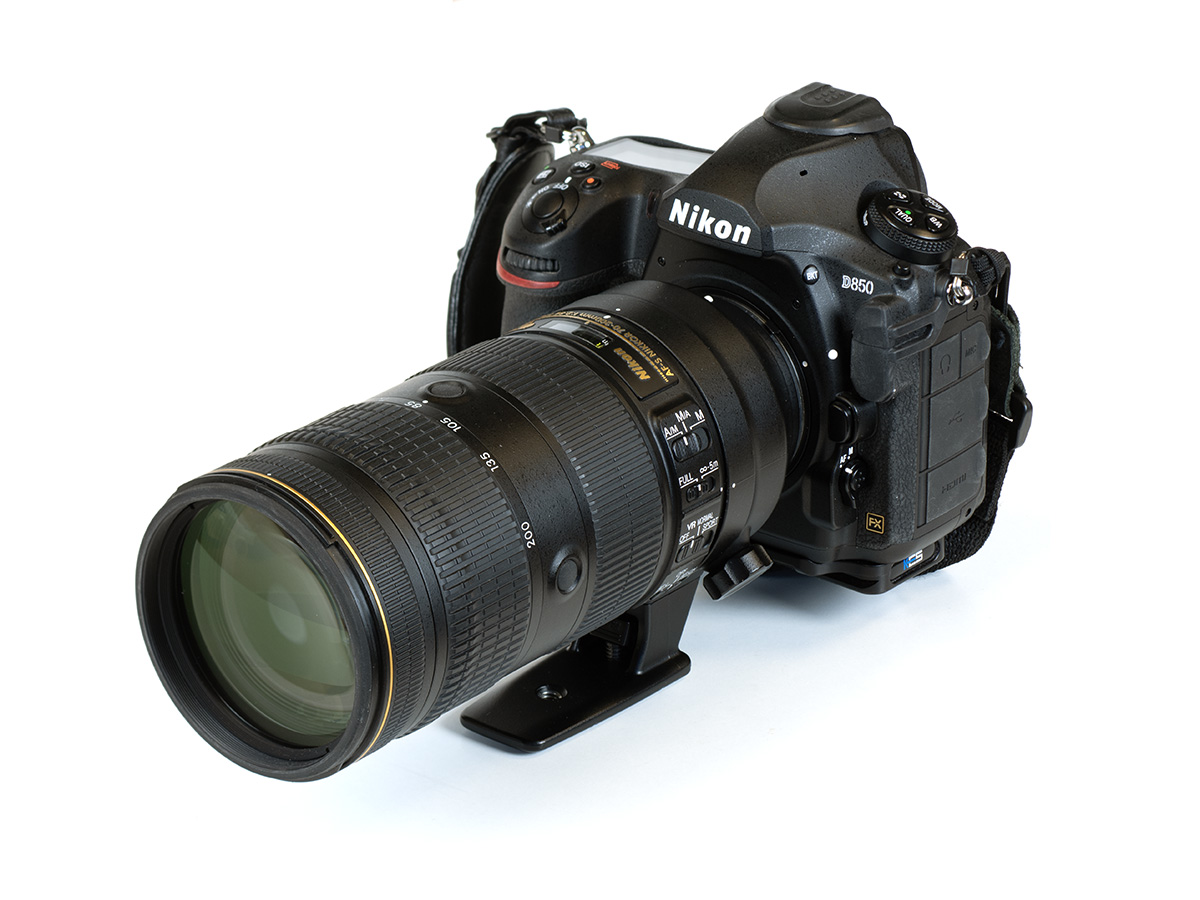 ดวลเลนส์เทเลมืออาชีพ 70-200mm เทียบกับ 70-300mm สำหรับกีฬาและสัตว์ป่า