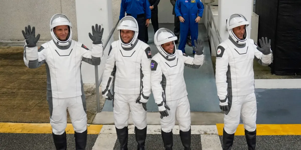SpaceX Crew-13 ทำลายสถิติ 8 ชั่วโมงสู่สถานีอวกาศ เปลี่ยนเกมการเดินทางสู่วงโคจร