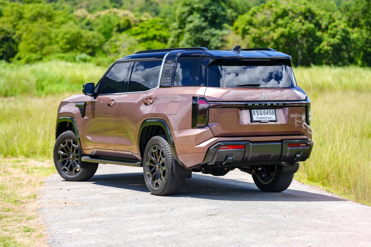 เปรียบเทียบ Pajero รุ่น GLS GSR Super Exceed เลือกตัวไหนคุ้มสุดสายลุย