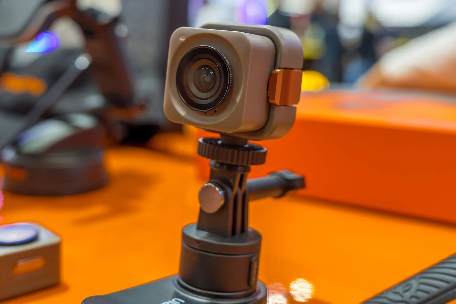 RugOne Xsnap 7 Pro รีวิว โทรศัพท์ทนทานที่แปลงร่างเป็นกล้องแอคชั่น