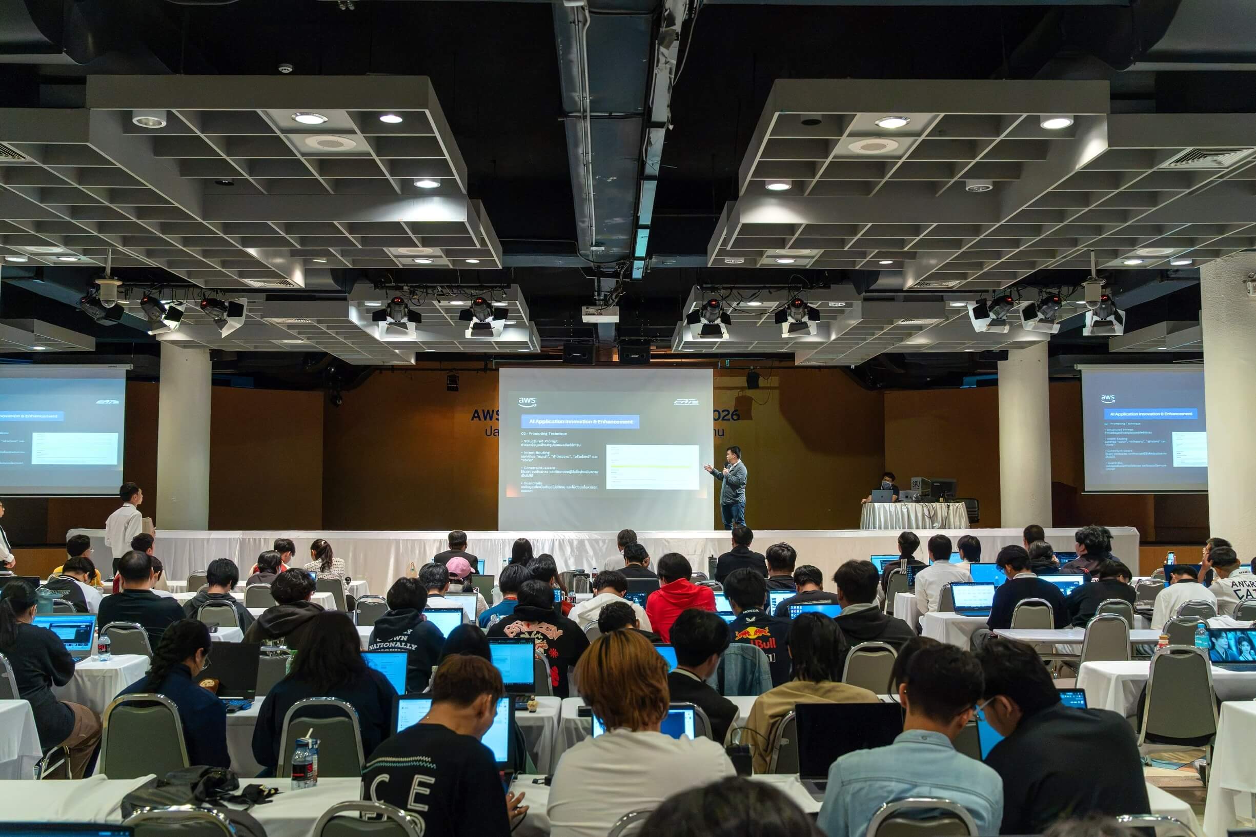 ตลาดงาน AI เดือด ทักษะ Agent Orchestration ดันเงินเดือนสายการเงินพุ่ง