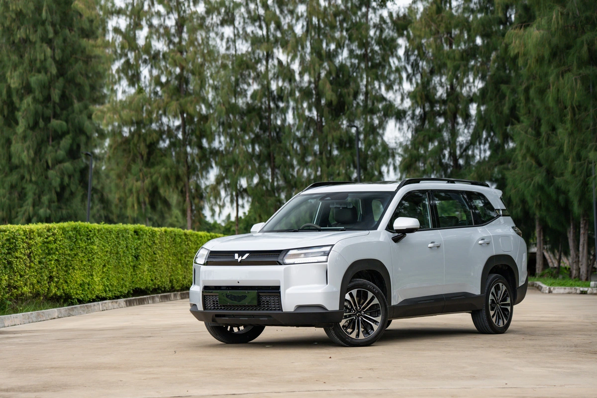 วิเคราะห์ Wuling Eksion SUV รถไฟฟ้า 7 ที่นั่ง ราคา 799000 บาทชนไฮบริดครอบครัว