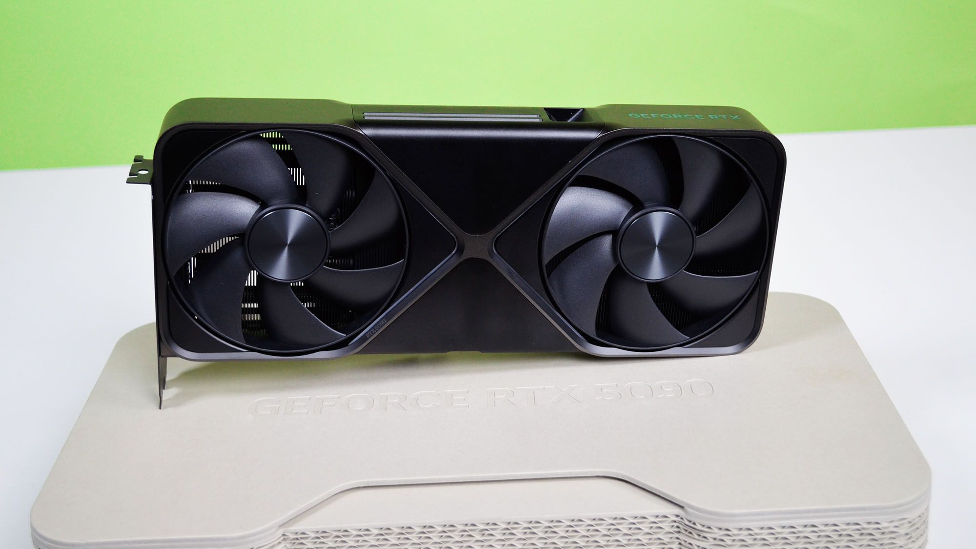 เมื่อซื้อ RTX 5090 ต้องโชว์บัตรและเซ็นสัญญาไม่ส่งออก ผู้ใช้งานสายแรงต้องคิดใหม่
