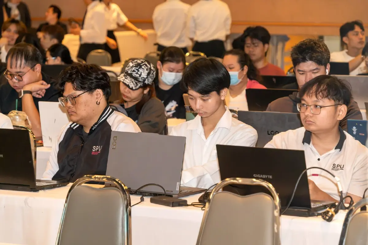 ตลาดงานหด แต่สาย AI โต 29.6 มหาʼลัยจับมือคลาวด์สร้างคนทำงานจริง
