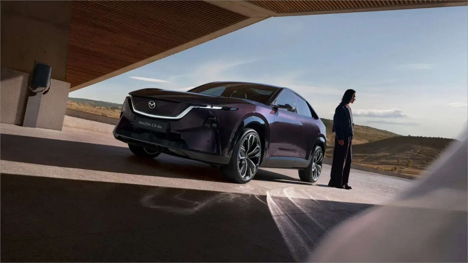 Mazda CX-6e SUV ไฟฟ้าใหม่ ระยะวิ่ง 600 กม. ที่กำลังเขย่าตลาด
