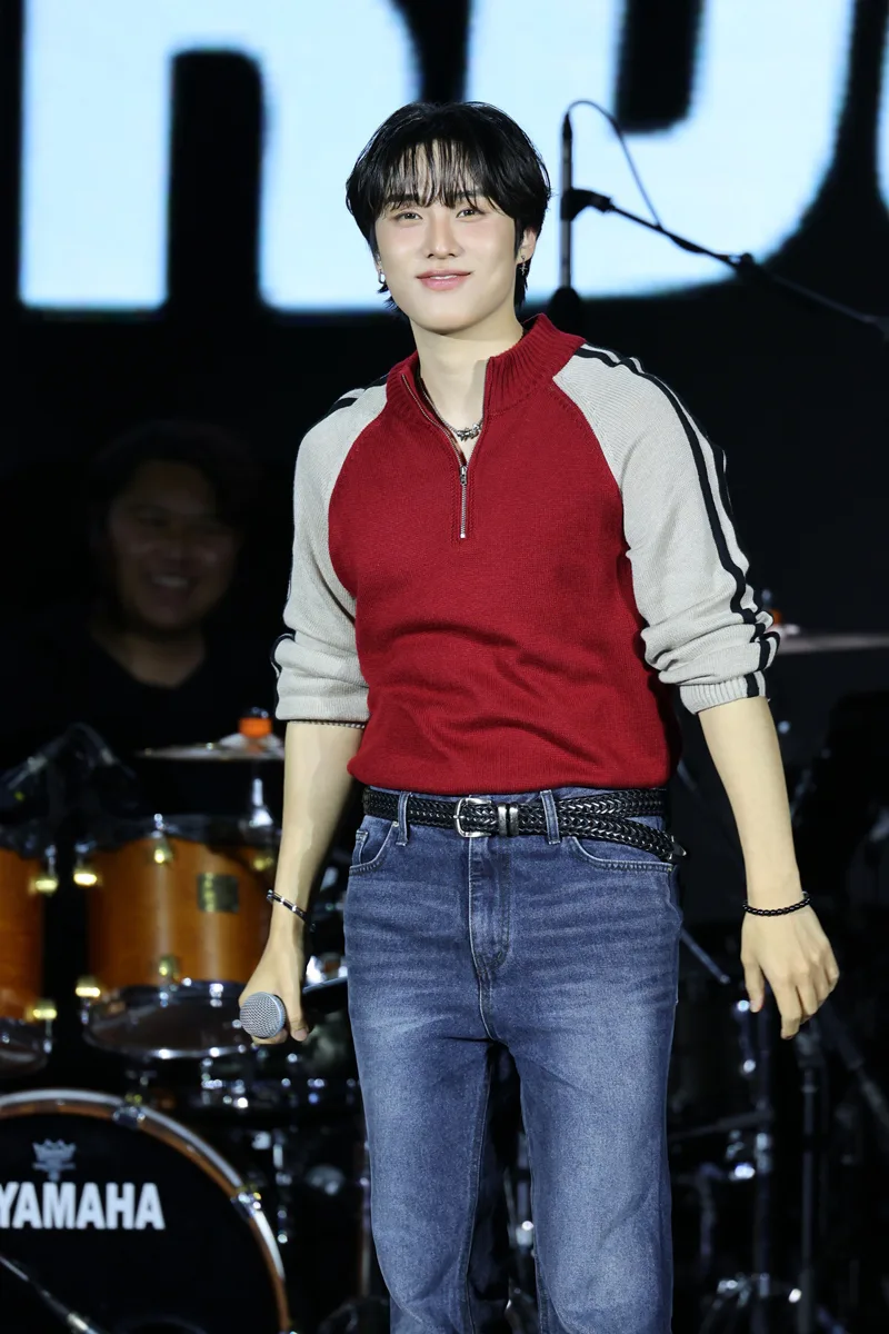 Jacob แห่ง The Boyz เปิดโลกโซโล่ด้วย More Than Words ที่กรุงเทพ