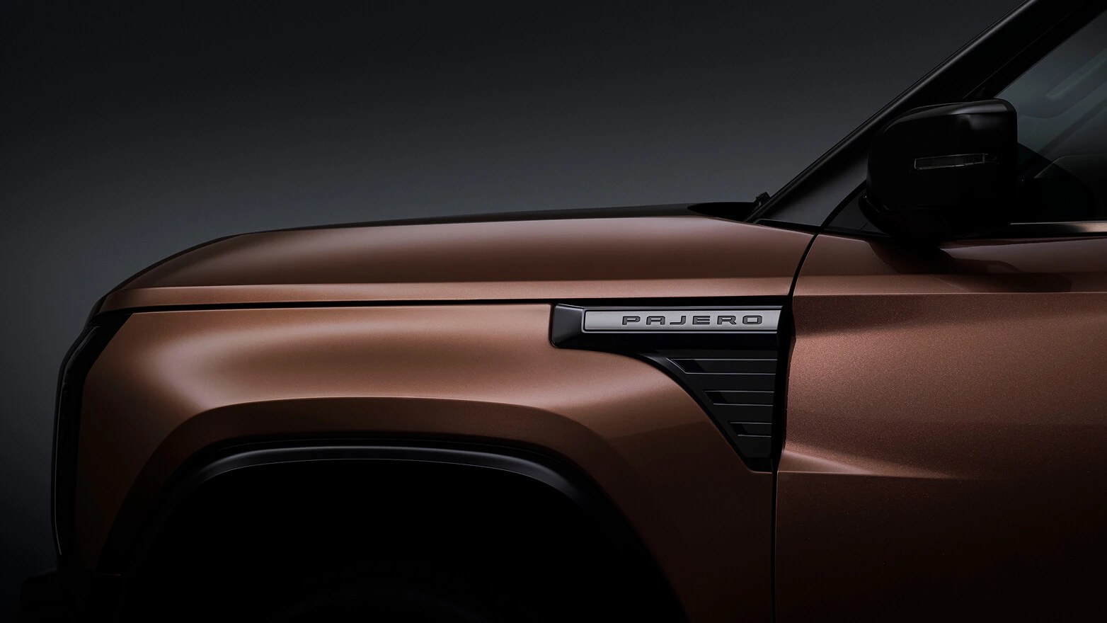 Pajero ใหม่ชน Land Cruiser และ Everest เลือกคันไหนคุ้มกว่า