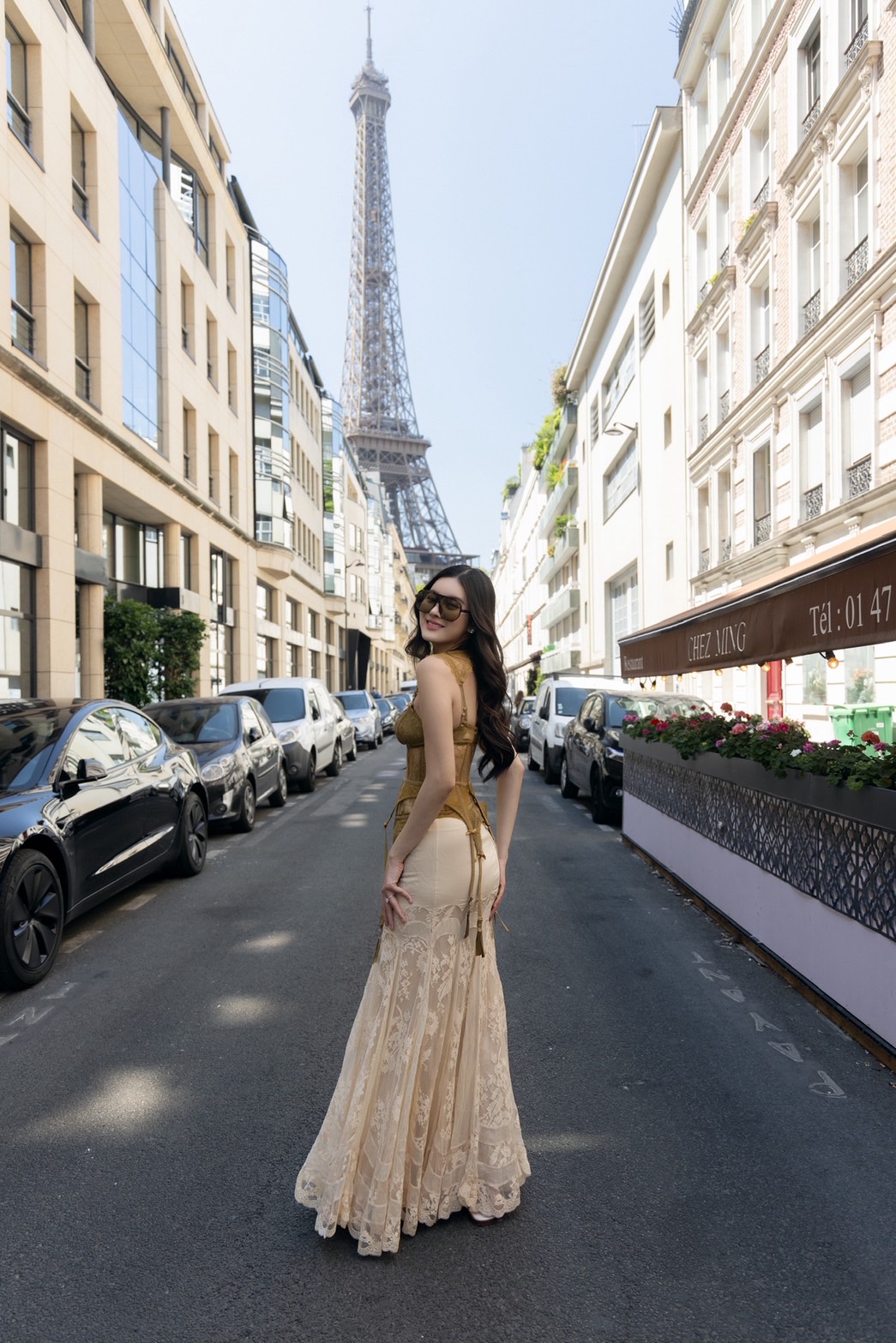 จากครีเอเตอร์สายออนไลน์สู่ VVIP แถวหน้าใน Paris Fashion Week