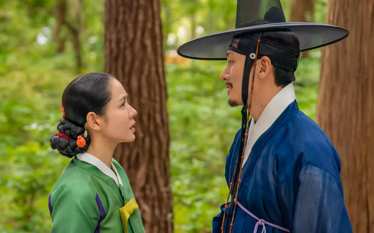 การกลับมาที่กล้าหาญของซอน เย จิน ใน The Scandal ทำไมเลดี้โชถึงแบ่งผู้ชมออกเป็นสองฝั่ง
