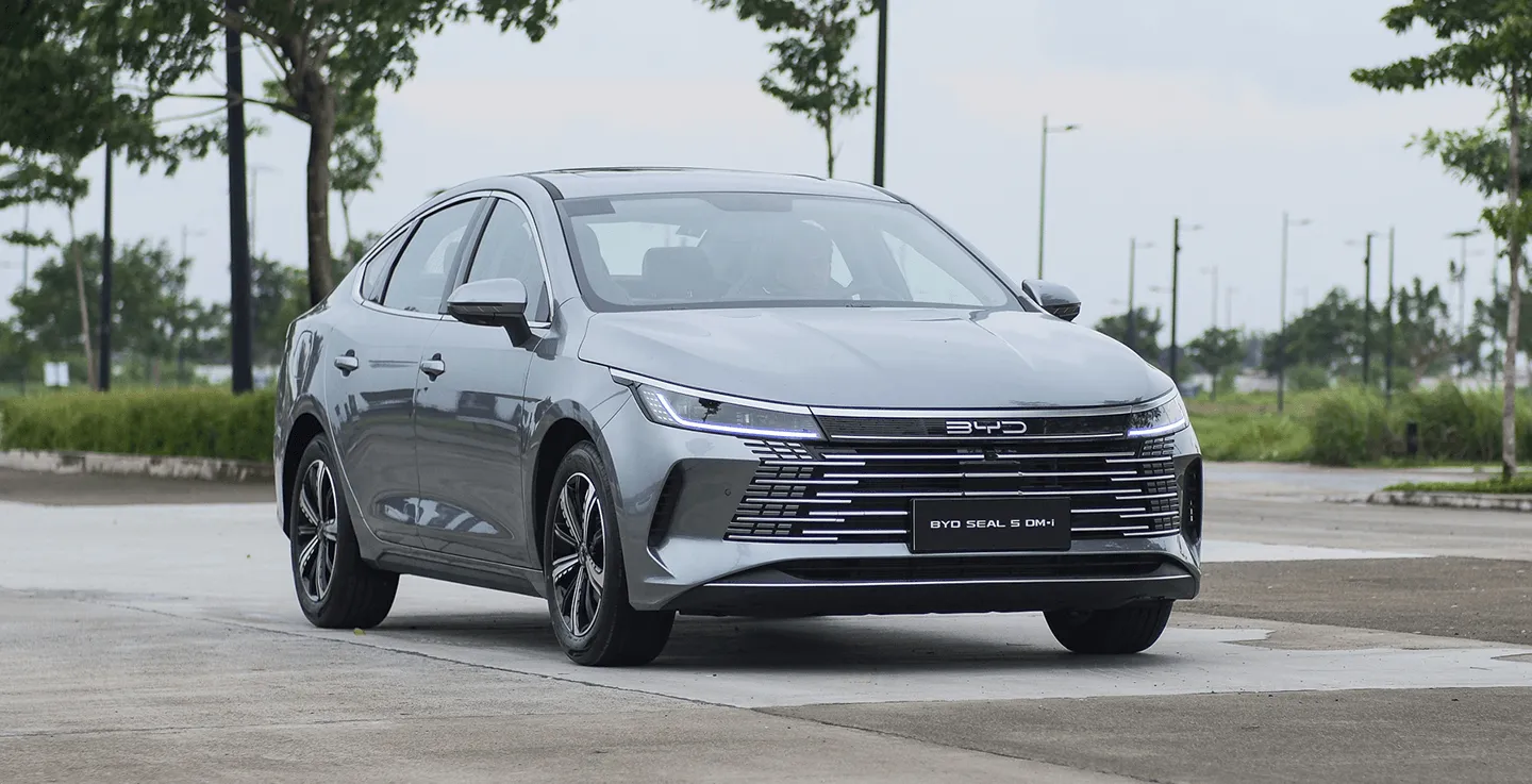 BYD หั่นราคา Dolphin และตระกูล Sealion เขย่าตลาด EV และ PHEV