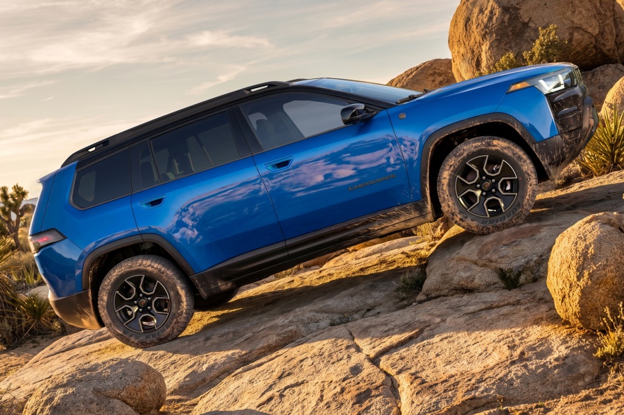 Jeep Cherokee Trailhawk ไฮบริดออฟโรด ลุยน้ำ 61 ซม. คู่มือเลือกซื้อ