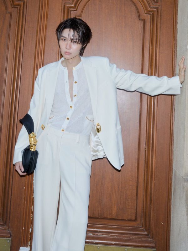 เก่ง-น้ำปิง ระบายความหล่อที่ปารีส ในแฟชั่นโชว์ Schiaparelli